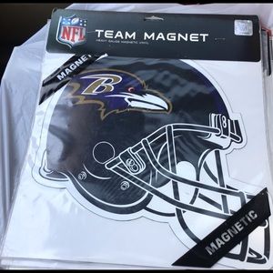 Authentic NFL license magnet